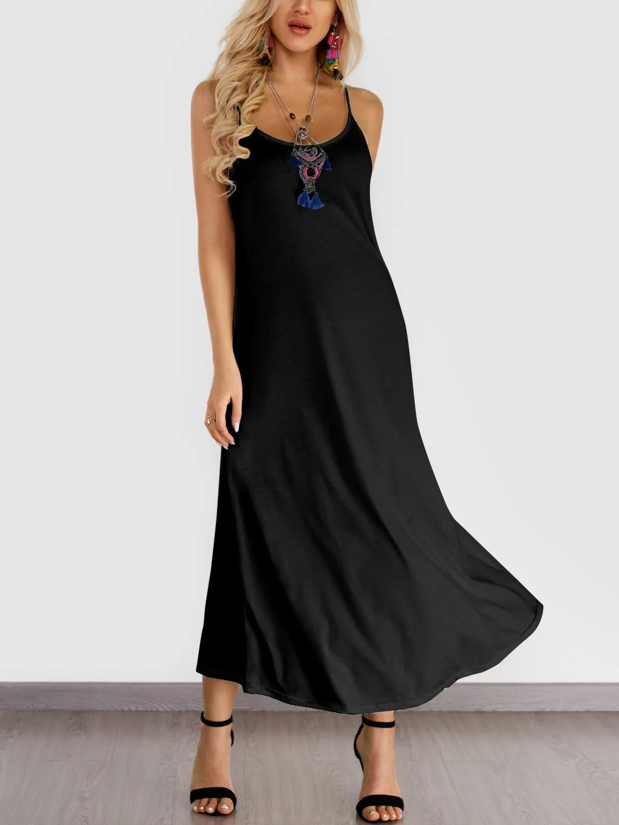 Wholesale Black Round Neck Off The Shoulder Sleeveless Plain Backless Side Pockets Maxi Dress