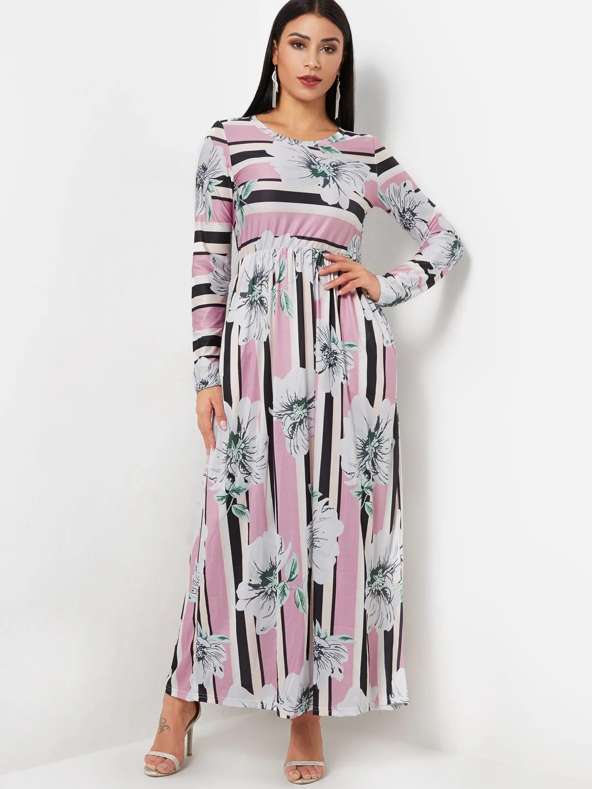 Wholesale Round Neck Long Sleeve Floral Print Side Pockets Flounced Hem Maxi Dress