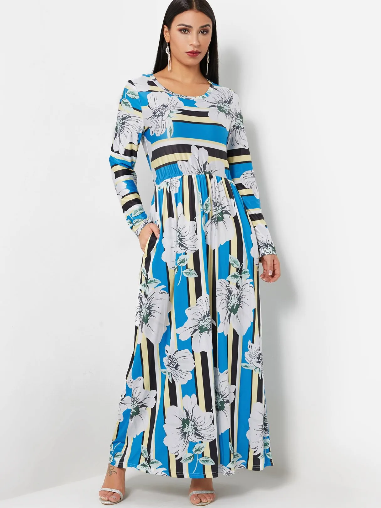 Wholesale Round Neck Long Sleeve Floral Print Side Pockets Flounced Hem Maxi Dress