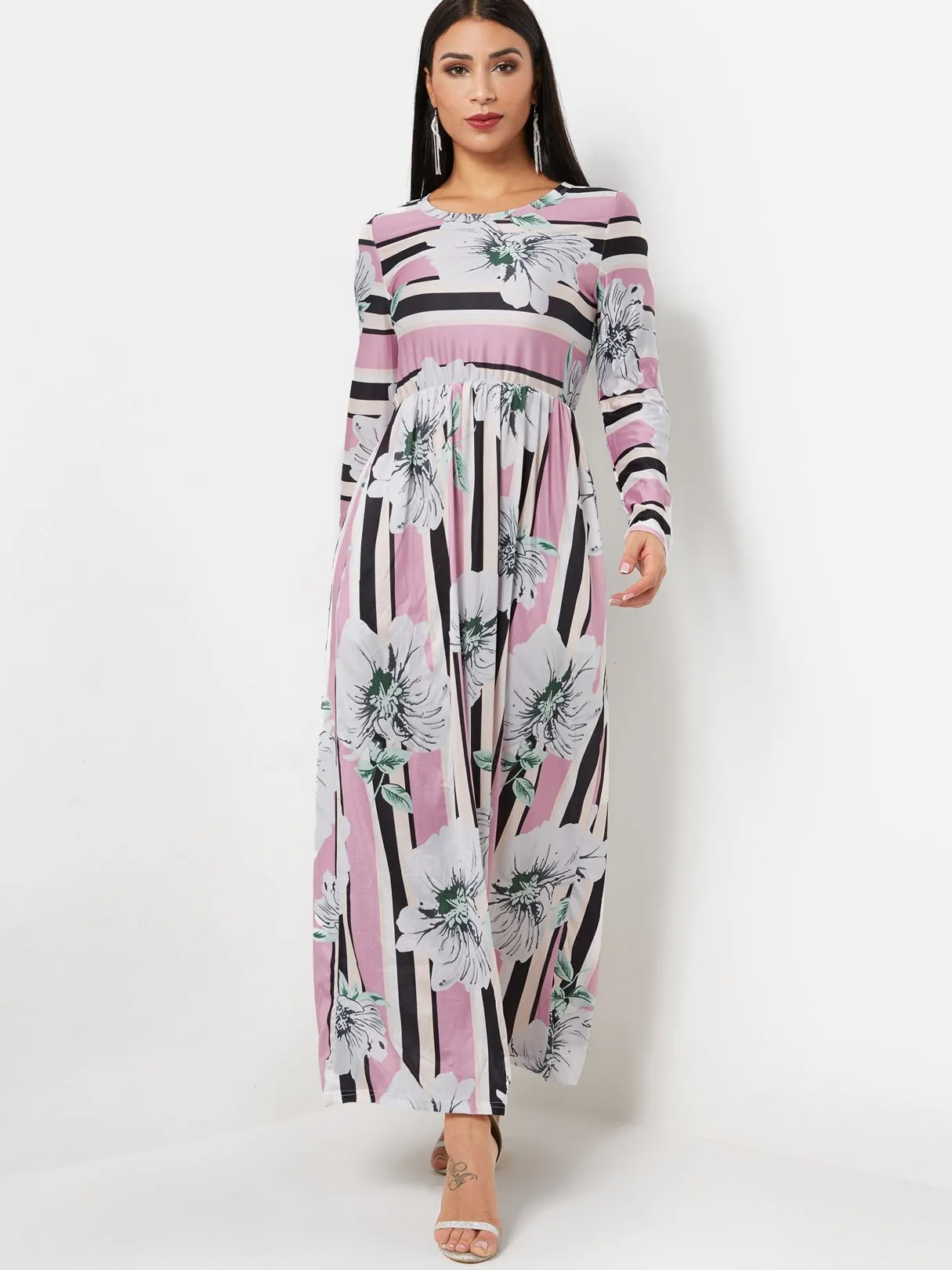 Wholesale Round Neck Long Sleeve Floral Print Side Pockets Flounced Hem Maxi Dress