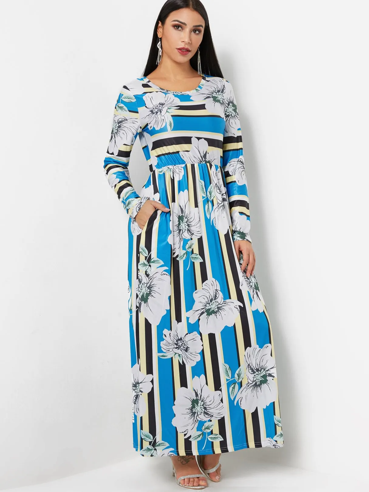 Wholesale Round Neck Long Sleeve Floral Print Side Pockets Flounced Hem Maxi Dress